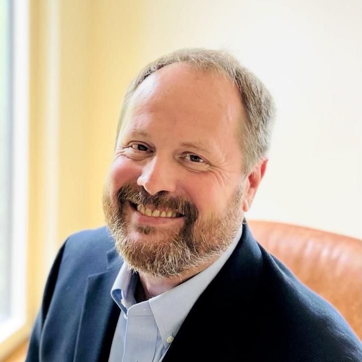 Portrait of Scott, founder of Consilium Advisory